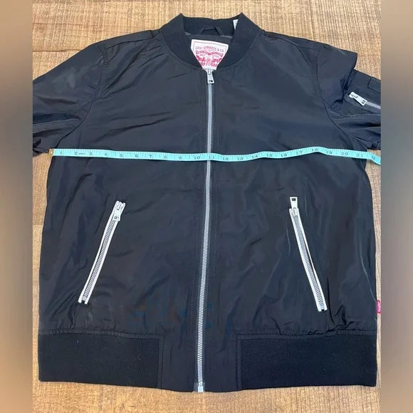 🆕 Levi's Black Bomber Jacket with Silver Zipper: Unisex - Picture 10 of 10